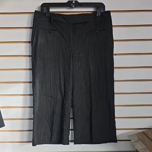 LOFT Wide Leg Capri Striped 10